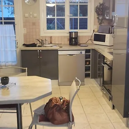 Holiday home La Genetouze *